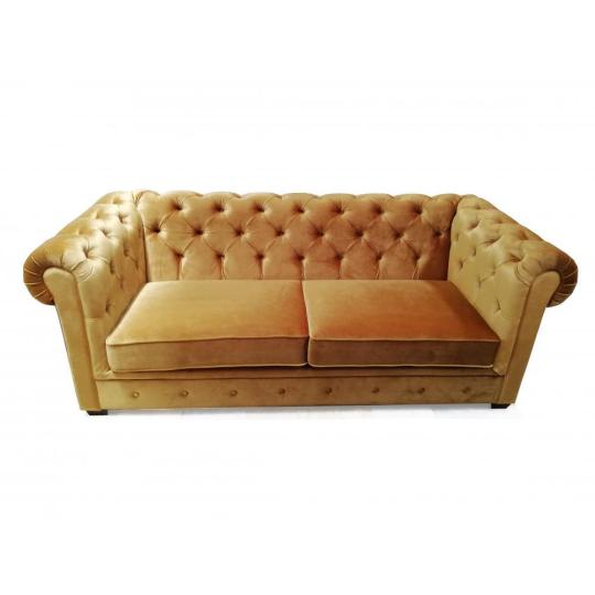 elegans igenyes arany barsony chesterfield egyedi karpitos gyartas tuzott kanape nappali ulobutor meridiana lakberendezes.jpg